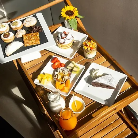 Zoe Luxury Bed & Breakfast *